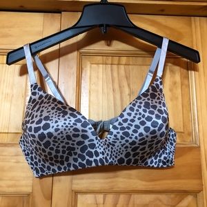 Gilligan & O’Malley animal print bra
